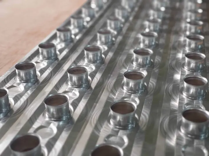 Cold storage heat exchanger fins for industrial refrigeration